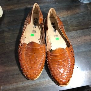 Huaraches size 8women